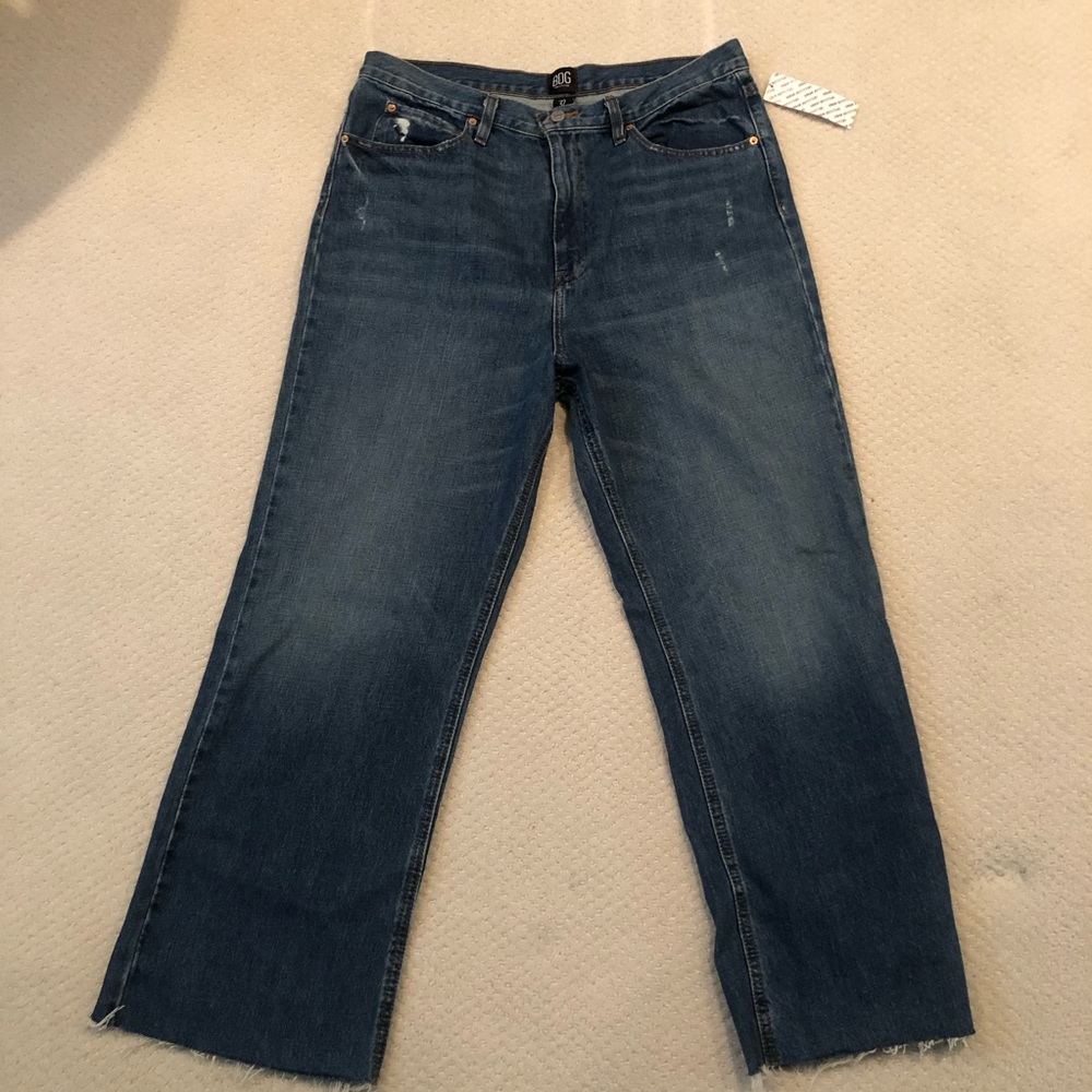 BDG High Waisted Slim straight Jeans (size32) NWT